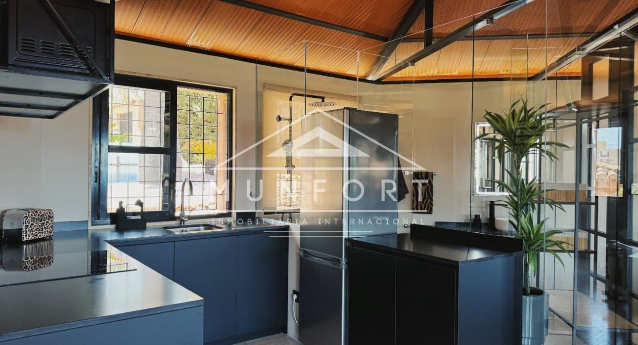 2 bedroom Semi-detached Villa for rent in Dehesa de Campoamor with pool - € 1,499 (Ref: 9314513)