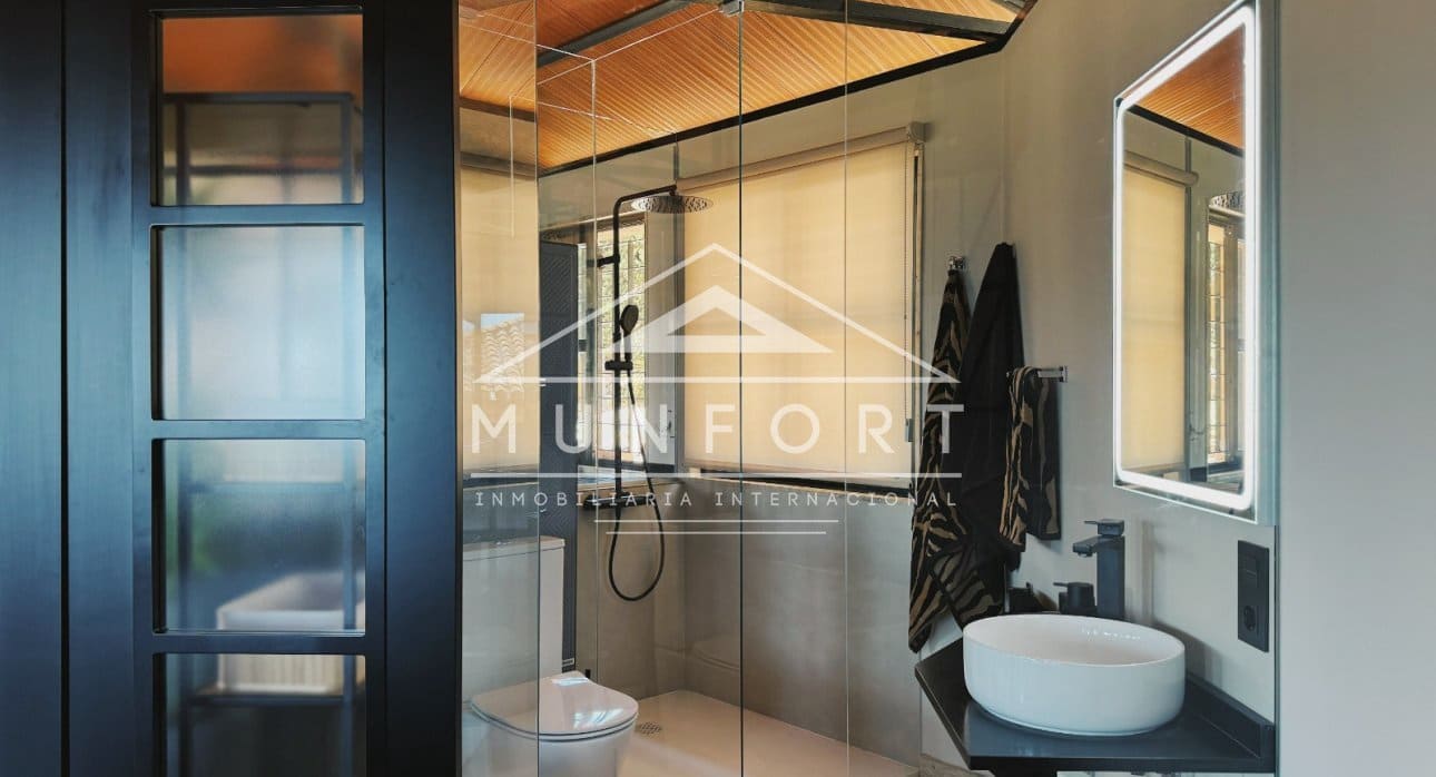 2 bedroom Semi-detached Villa for rent in Dehesa de Campoamor with pool - € 1,499 (Ref: 9314513)