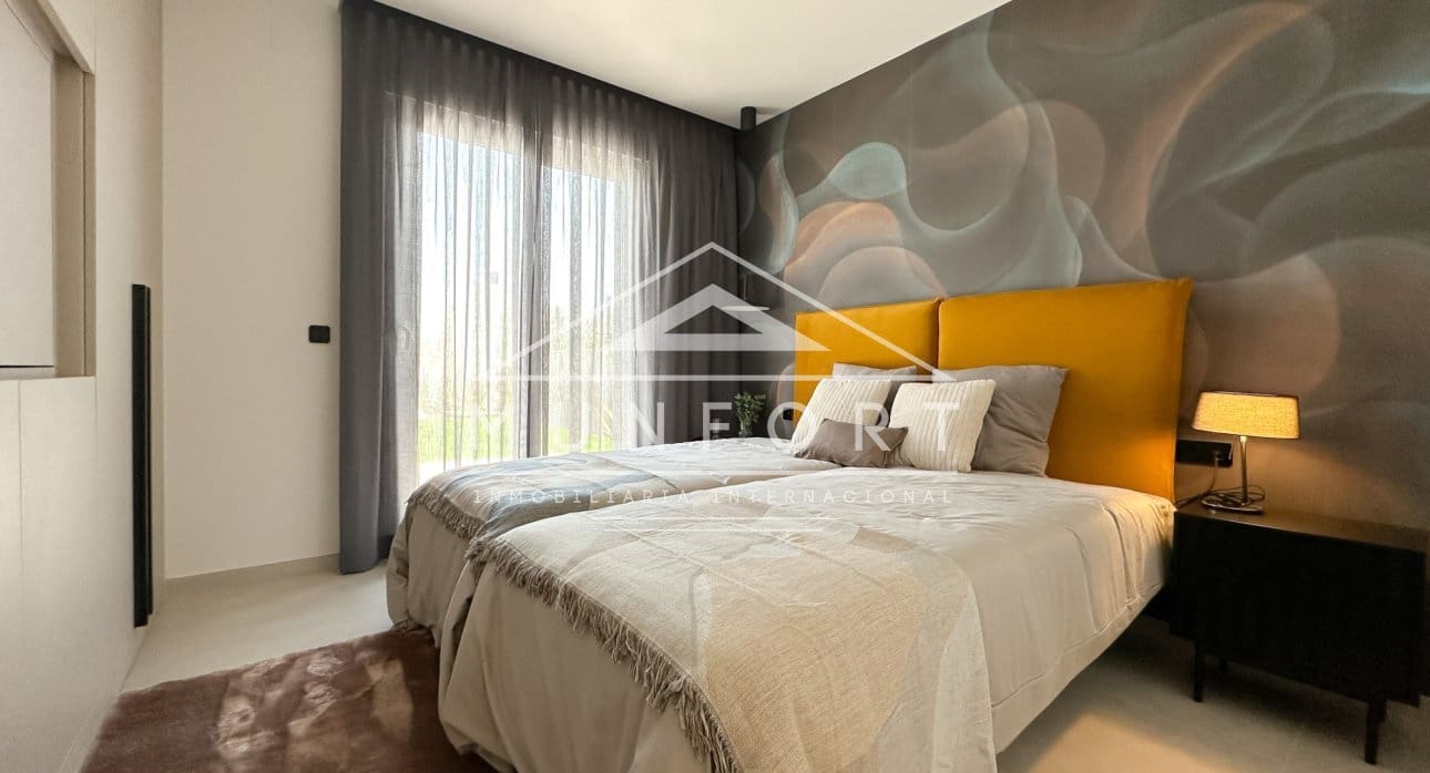 Chalet de 3 habitaciones en Algorfa en venta con piscina - 495.000 € (Ref: 9315238)