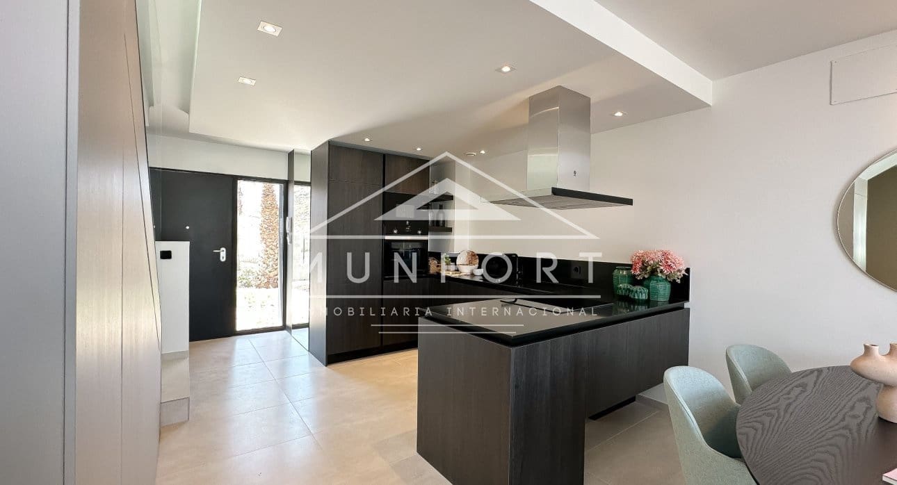 Chalet de 3 habitaciones en Algorfa en venta con piscina - 495.000 € (Ref: 9315238)