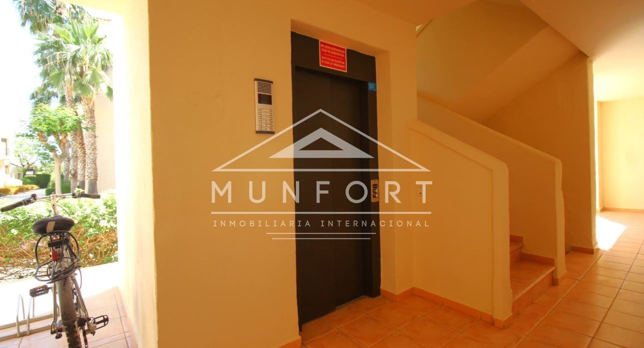 2 soverom Penthouse til salgs i Roda med svømmebasseng - € 229 000 (Ref: 9329793)