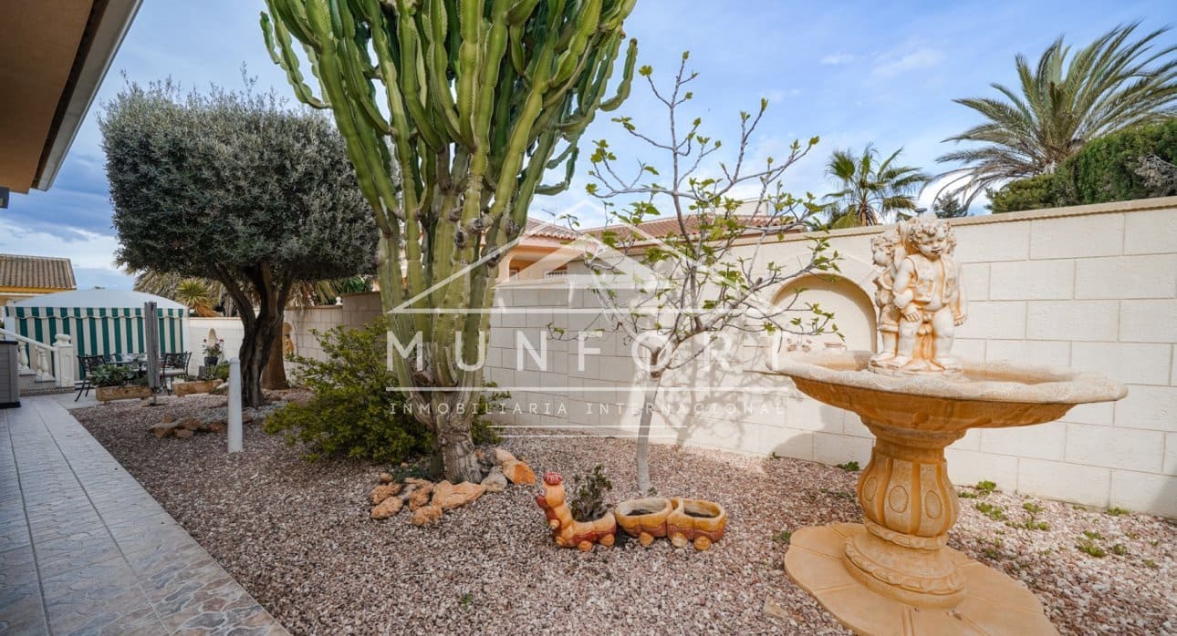 5 chambre Villa/Maison à vendre à Benijofar avec piscine - 498 000 € (Ref: 9332653)