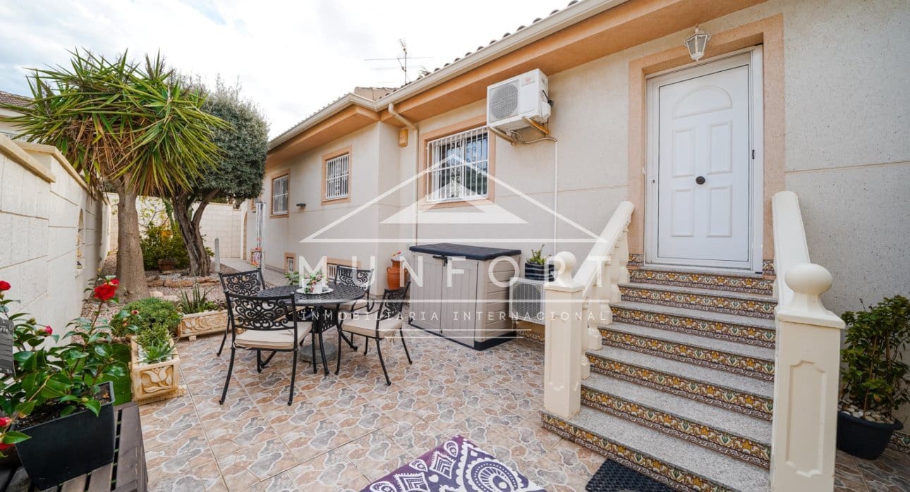 5 chambre Villa/Maison à vendre à Benijofar avec piscine - 498 000 € (Ref: 9332653)