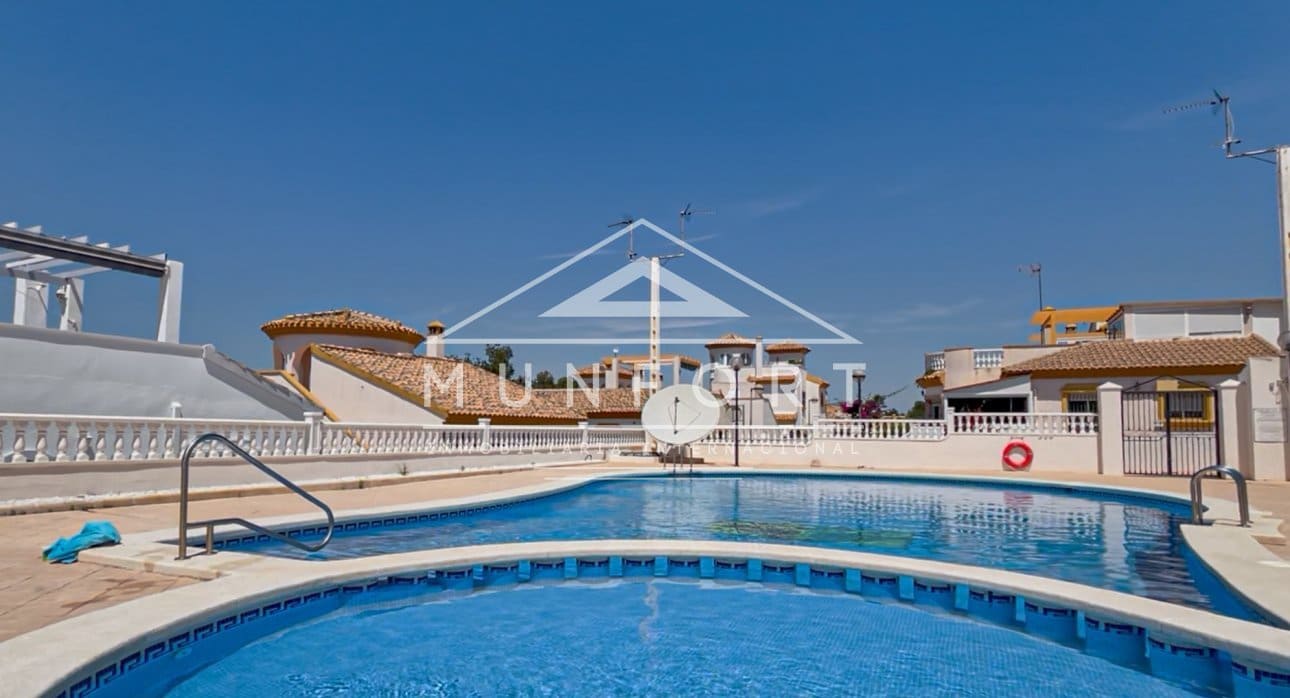 3 soveværelse Villa til salg i Pinar de Campoverde med swimmingpool - € 249.900 (Ref: 9336951)