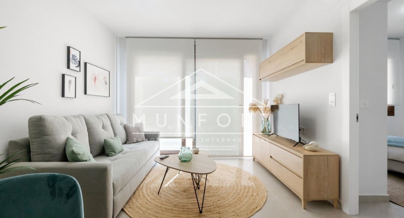 3 slaapkamer Halfvrijstaande villa te koop in San Pedro del Pinatar met zwembad - € 350.000 (Ref: 9337056)