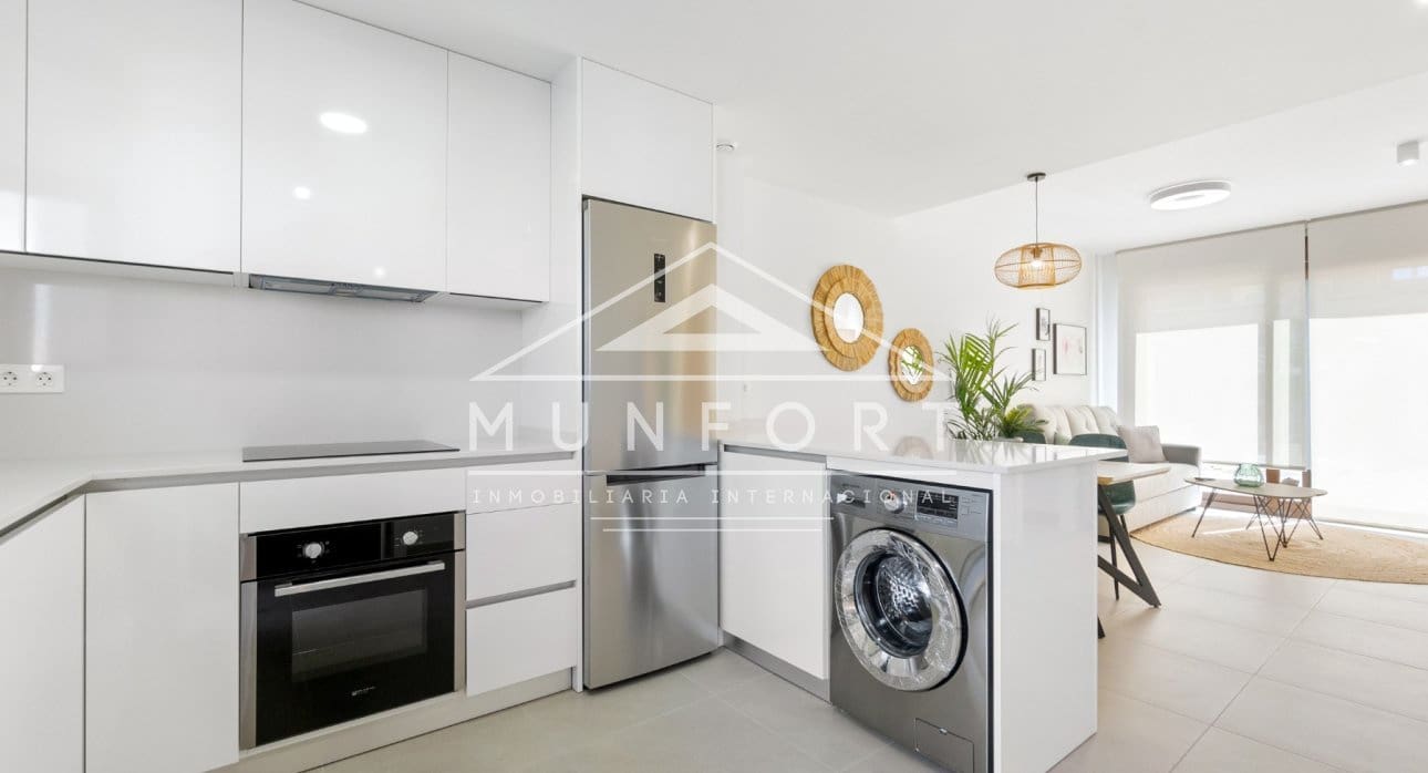 3 slaapkamer Halfvrijstaande villa te koop in San Pedro del Pinatar met zwembad - € 350.000 (Ref: 9337056)