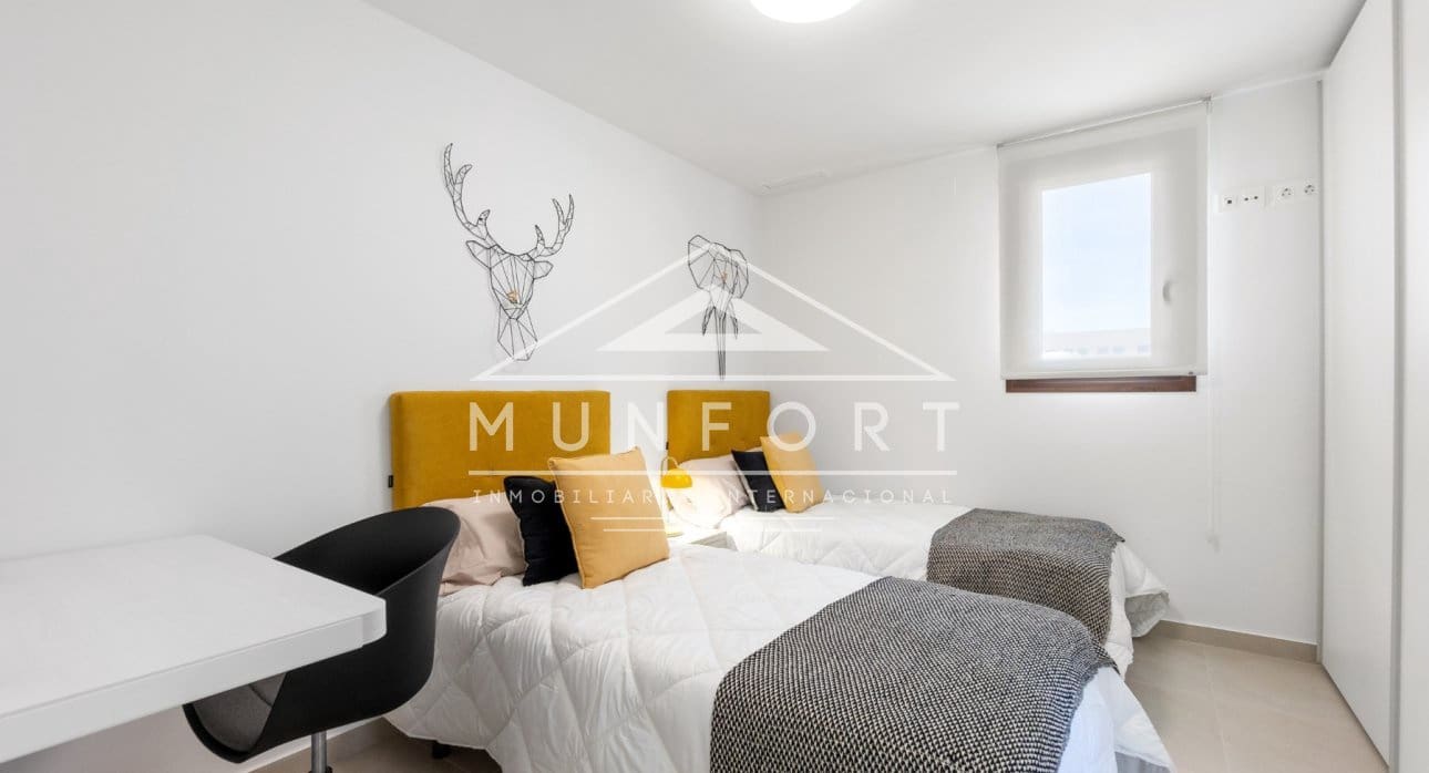 3 slaapkamer Halfvrijstaande villa te koop in San Pedro del Pinatar met zwembad - € 350.000 (Ref: 9337056)