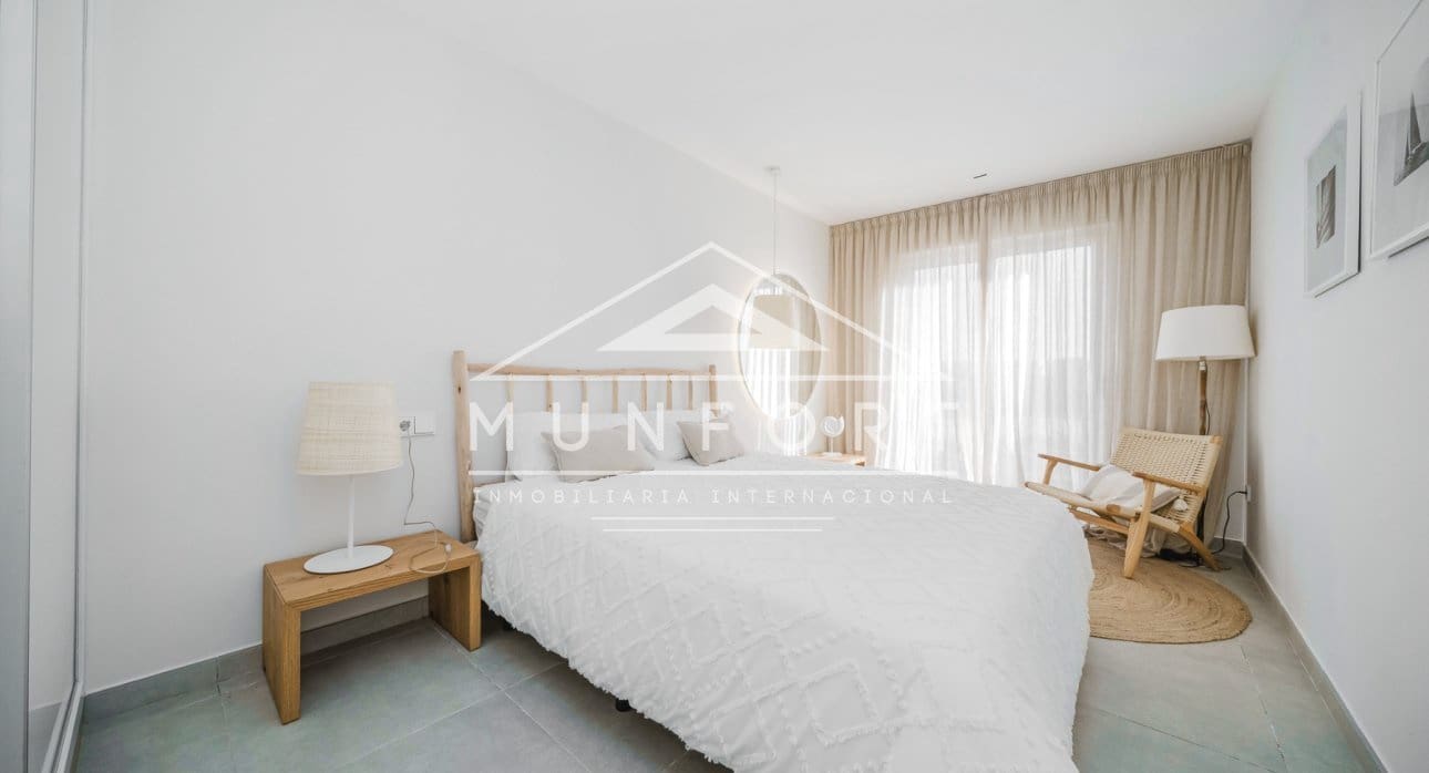 2 slaapkamer Appartement te koop in La Manga del Mar Menor met zwembad - € 238.000 (Ref: 9340352)