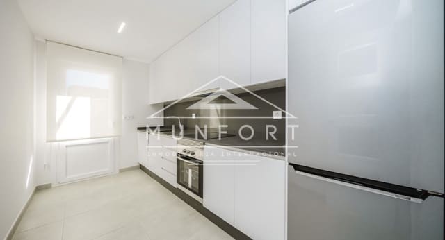 2 slaapkamer Appartement te koop in La Manga del Mar Menor met zwembad - € 238.000 (Ref: 9340352)