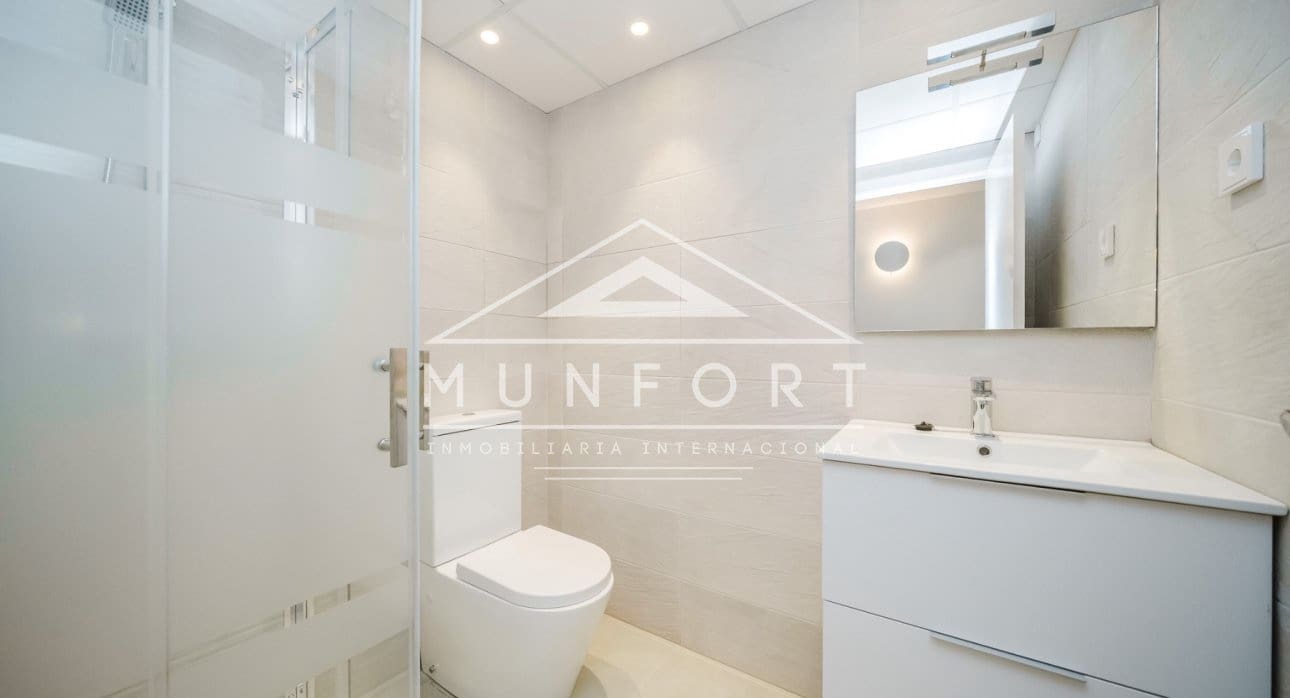 3 slaapkamer Penthouse te koop in La Manga del Mar Menor met zwembad - € 510.000 (Ref: 9340353)