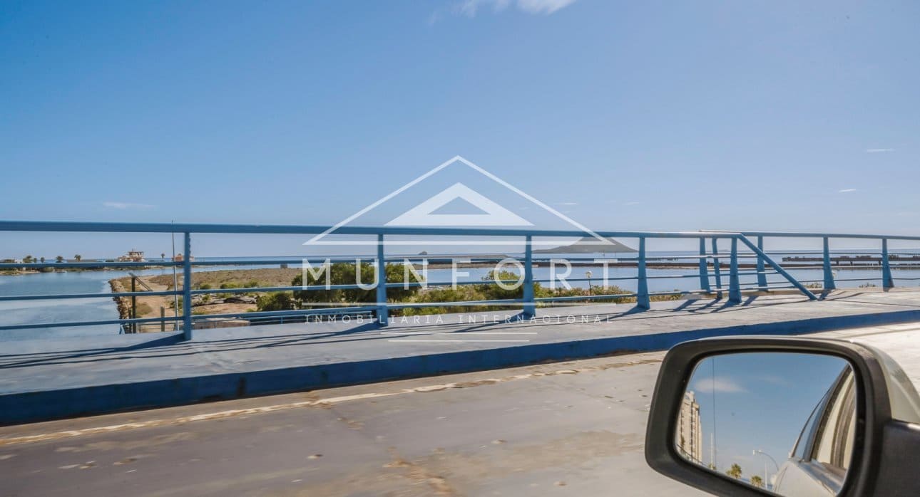 3 slaapkamer Penthouse te koop in La Manga del Mar Menor met zwembad - € 510.000 (Ref: 9340353)