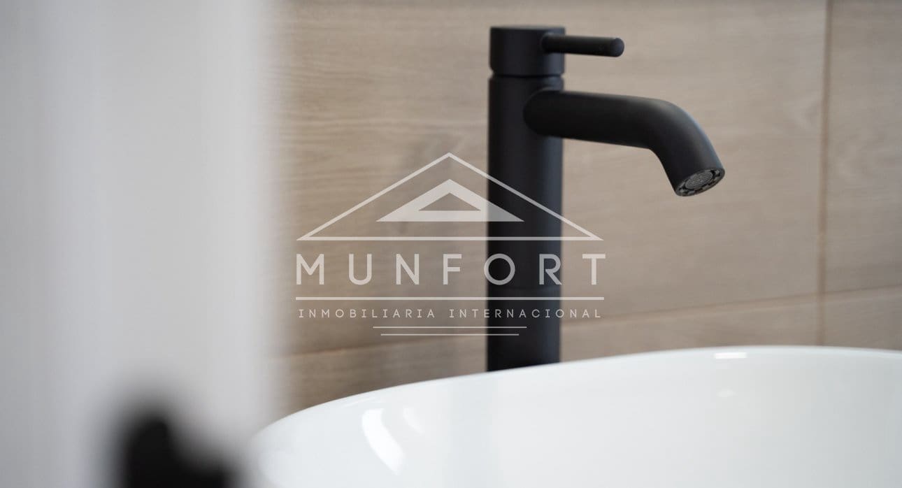 3 slaapkamer Halfvrijstaande villa te koop in Orihuela met zwembad - € 355.000 (Ref: 9343481)