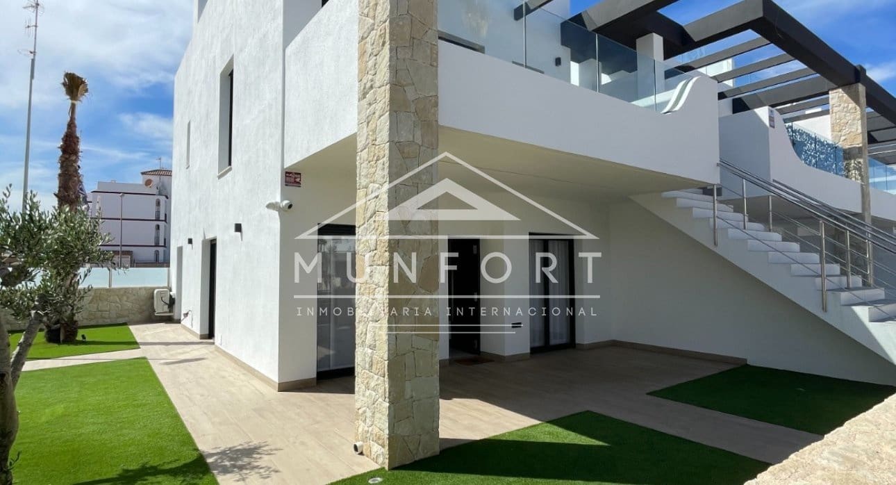 3 slaapkamer Halfvrijstaande villa te koop in Orihuela met zwembad - € 355.000 (Ref: 9343481)