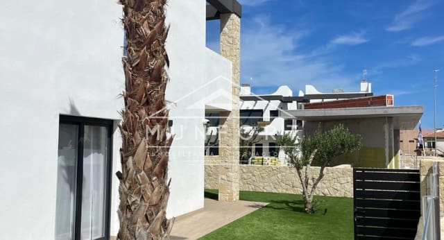 3 slaapkamer Halfvrijstaande villa te koop in Los Almendros (Orihuela Costa), Orihuela met zwembad - € 355.000 (Ref: 9343481)
