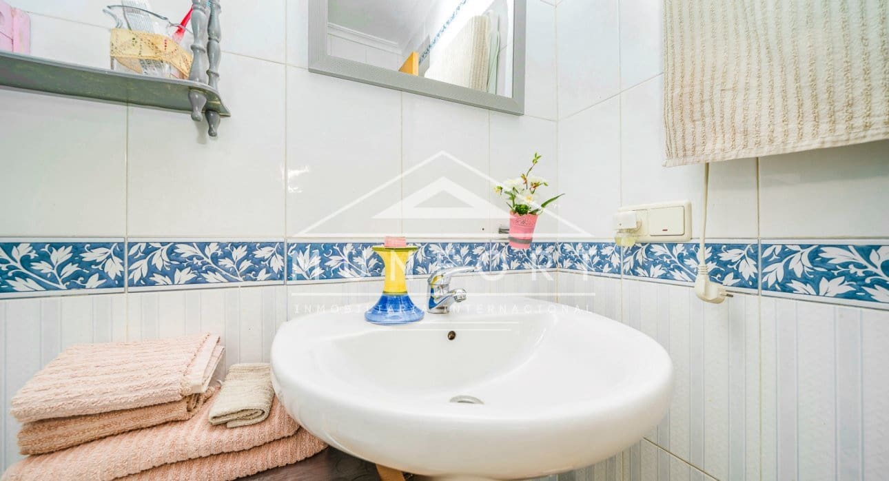 2 slaapkamer Appartement te koop in Torrevieja met zwembad - € 165.000 (Ref: 9345267)