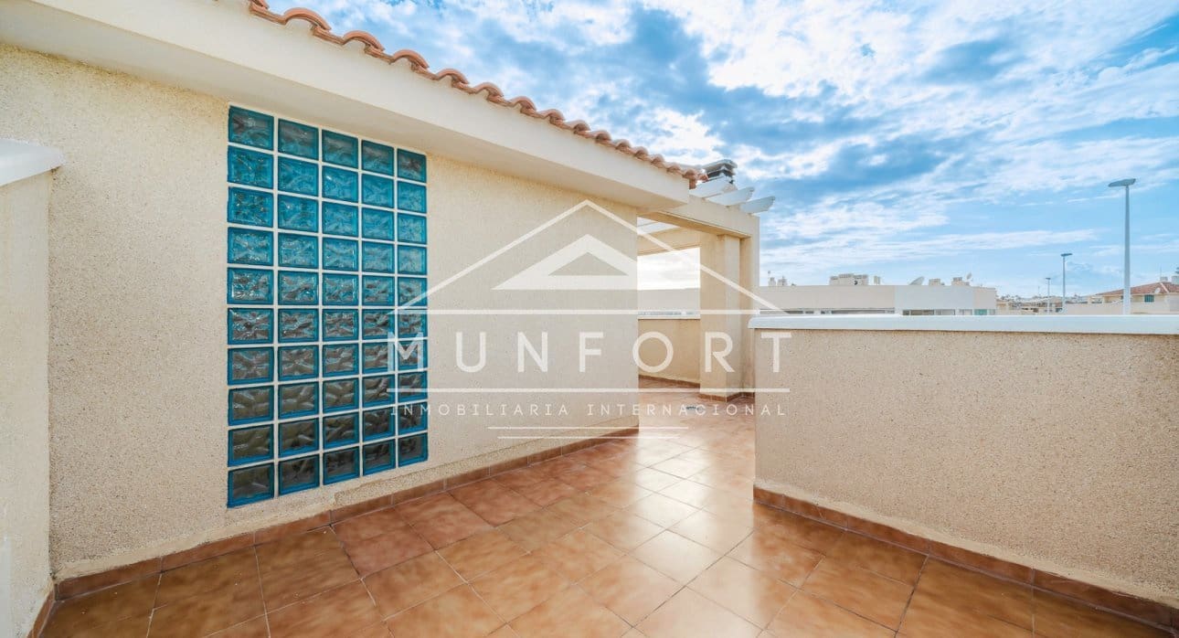 2 chambre Appartement à vendre à Orihuela Costa - 279 500 € (Ref: 9345269)