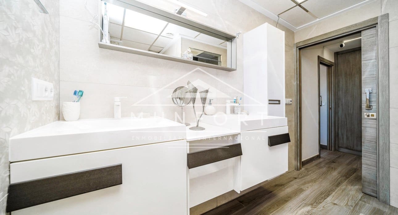 3 camera da letto Villa in vendita in Torrevieja con piscina - 1.280.000 € (Rif: 9345565)