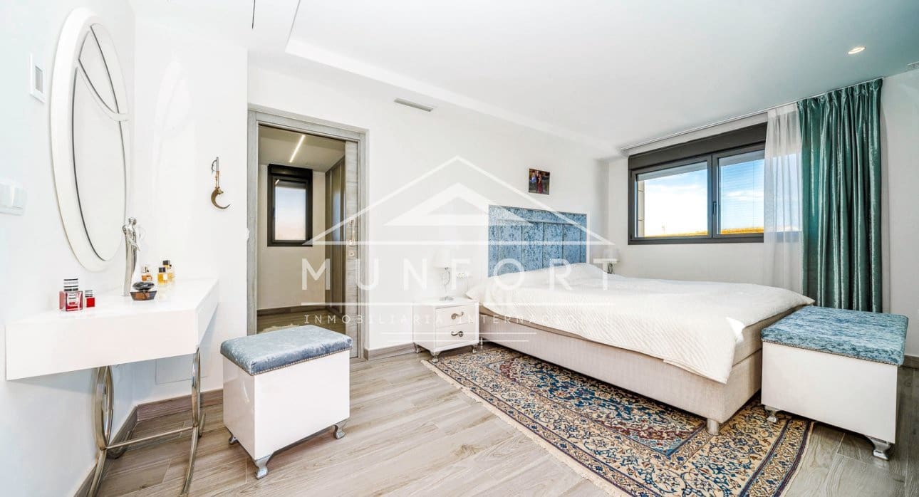 3 camera da letto Villa in vendita in Torrevieja con piscina - 1.280.000 € (Rif: 9345565)