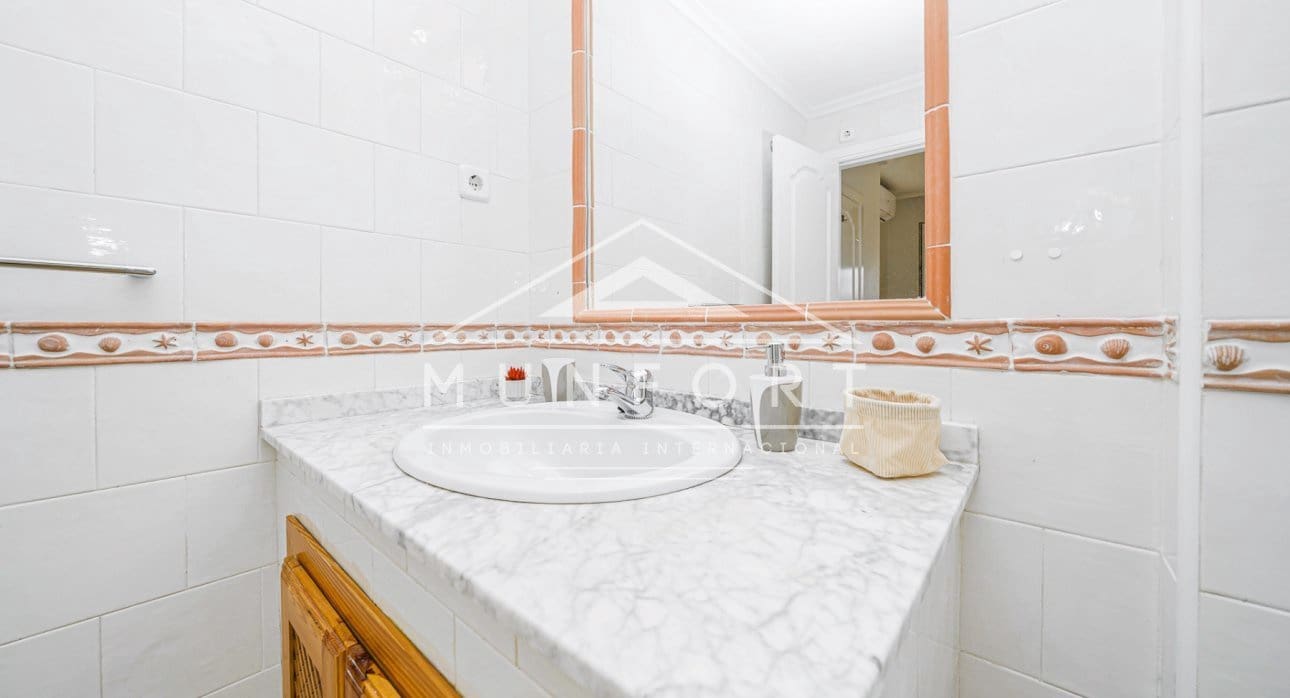 2 Zimmer Apartment zu verkaufen in Villamartin mit Pool - 238.000 € (Ref: 9345566)