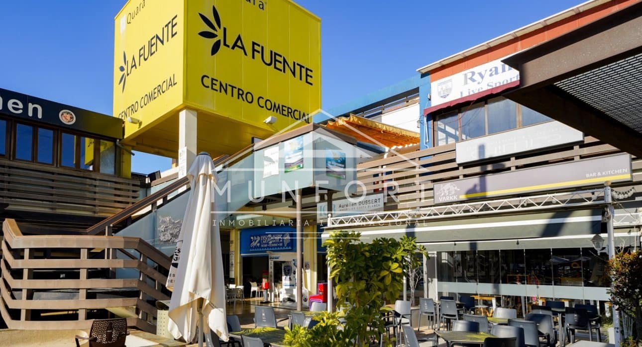 2 Zimmer Apartment zu verkaufen in Villamartin mit Pool - 238.000 € (Ref: 9345566)