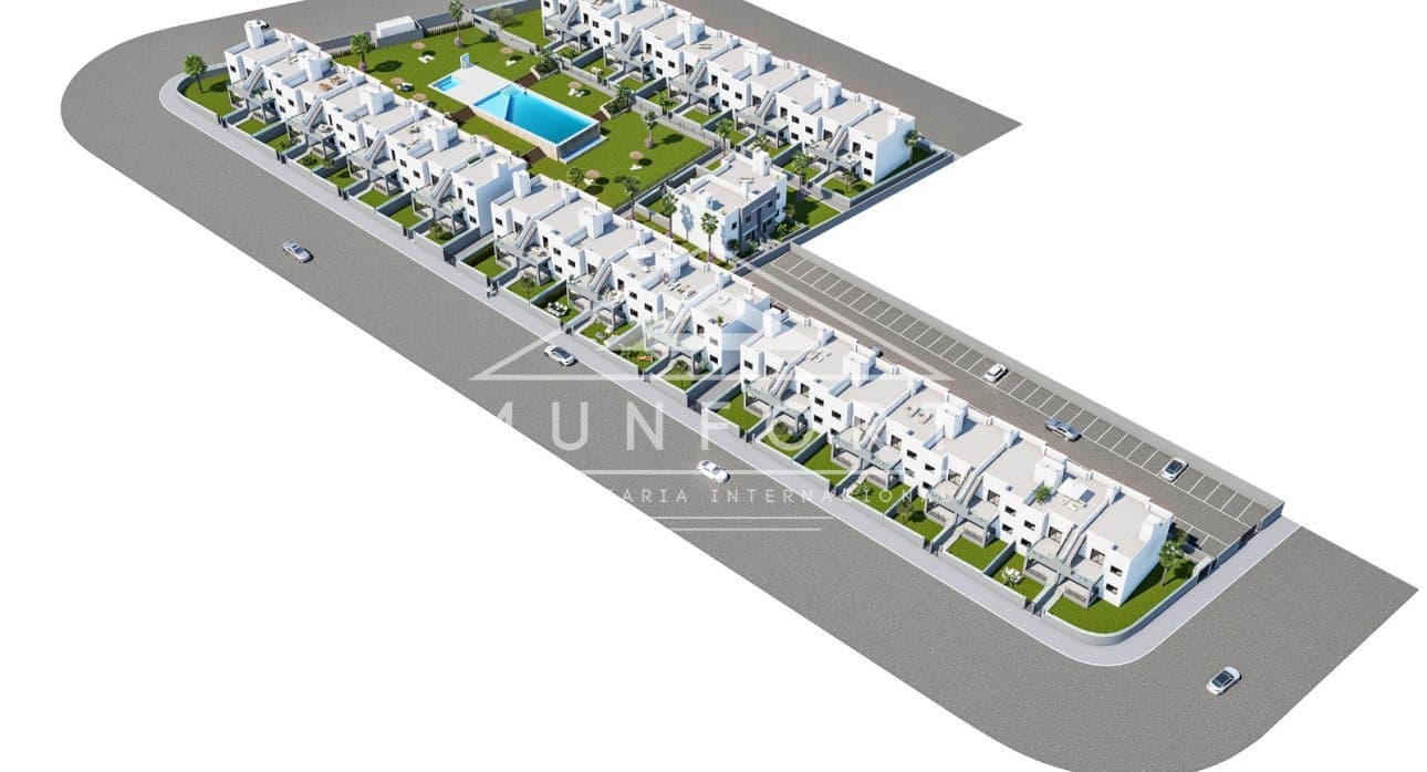 2 bedroom Bungalow for sale in San Miguel de Salinas with pool - € 239,900 (Ref: 9348016)