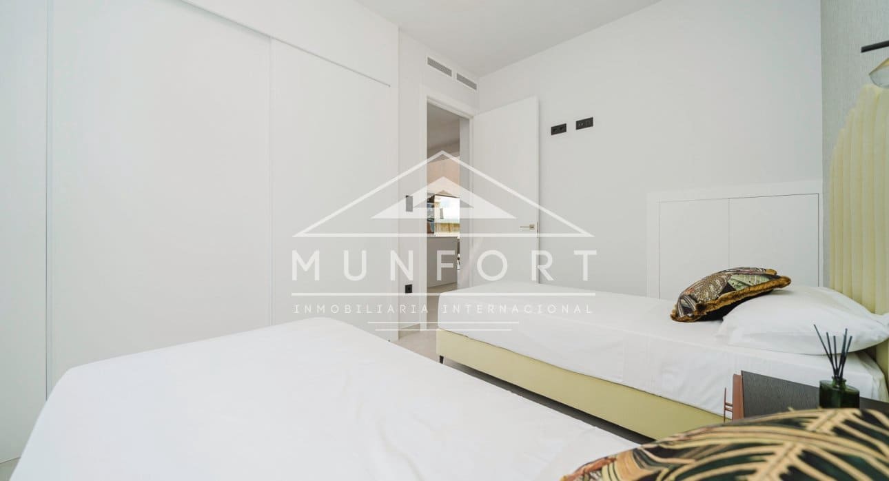 5 makuuhuone Huvila myytävänä paikassa Los Montesinos mukana uima-altaan - 780 000 € (Ref: 9348017)