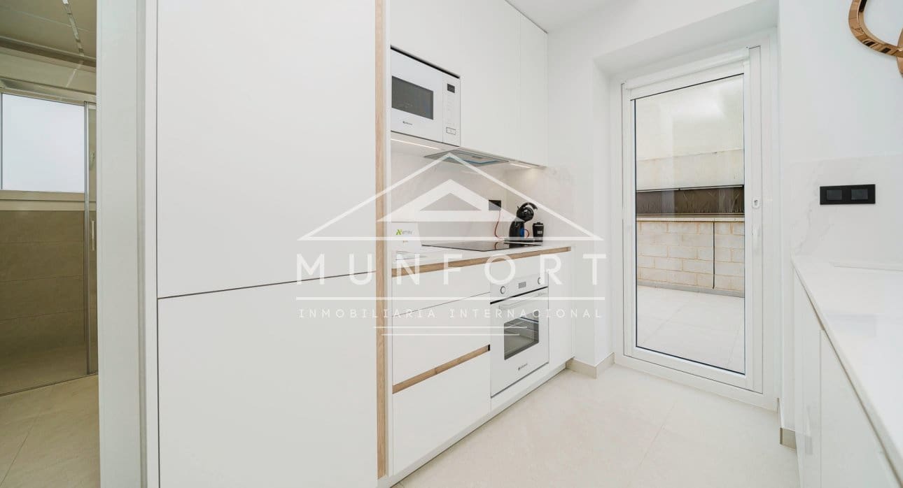 5 makuuhuone Huvila myytävänä paikassa Los Montesinos mukana uima-altaan - 780 000 € (Ref: 9348017)