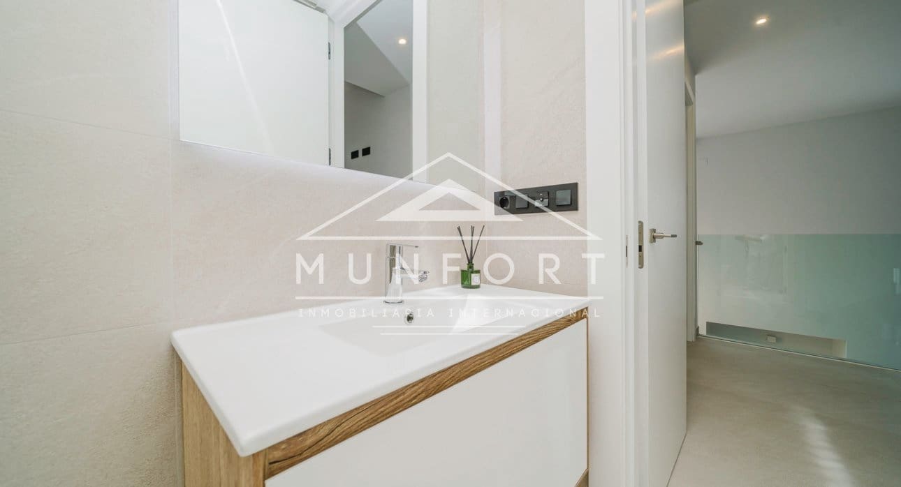 5 makuuhuone Huvila myytävänä paikassa Los Montesinos mukana uima-altaan - 780 000 € (Ref: 9348017)