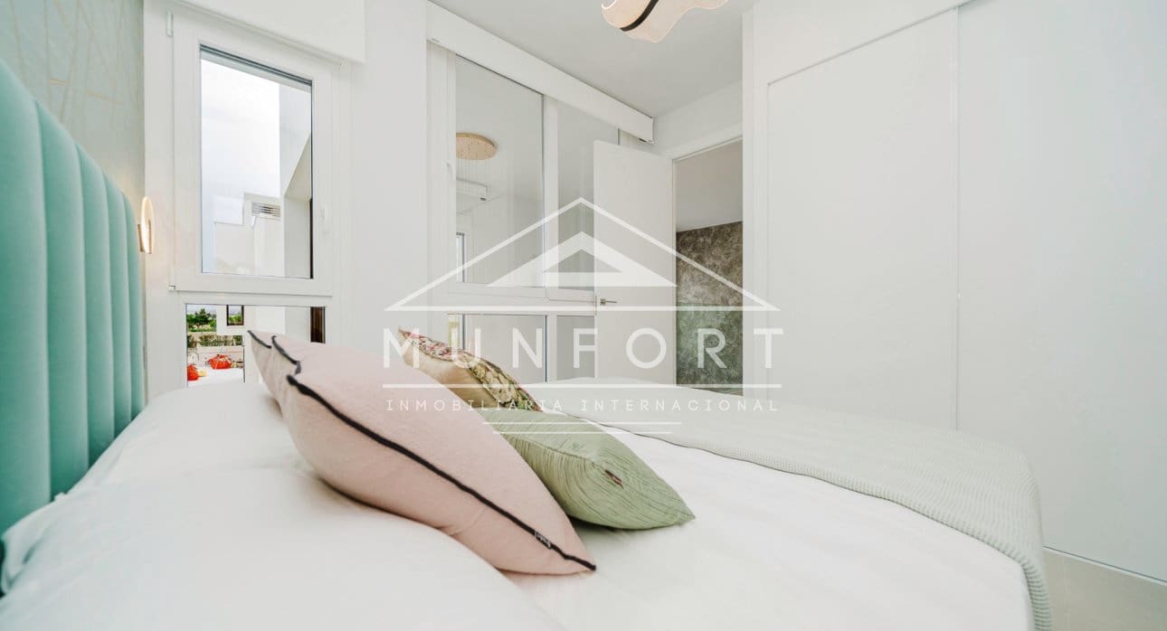 5 makuuhuone Huvila myytävänä paikassa Los Montesinos mukana uima-altaan - 780 000 € (Ref: 9348017)