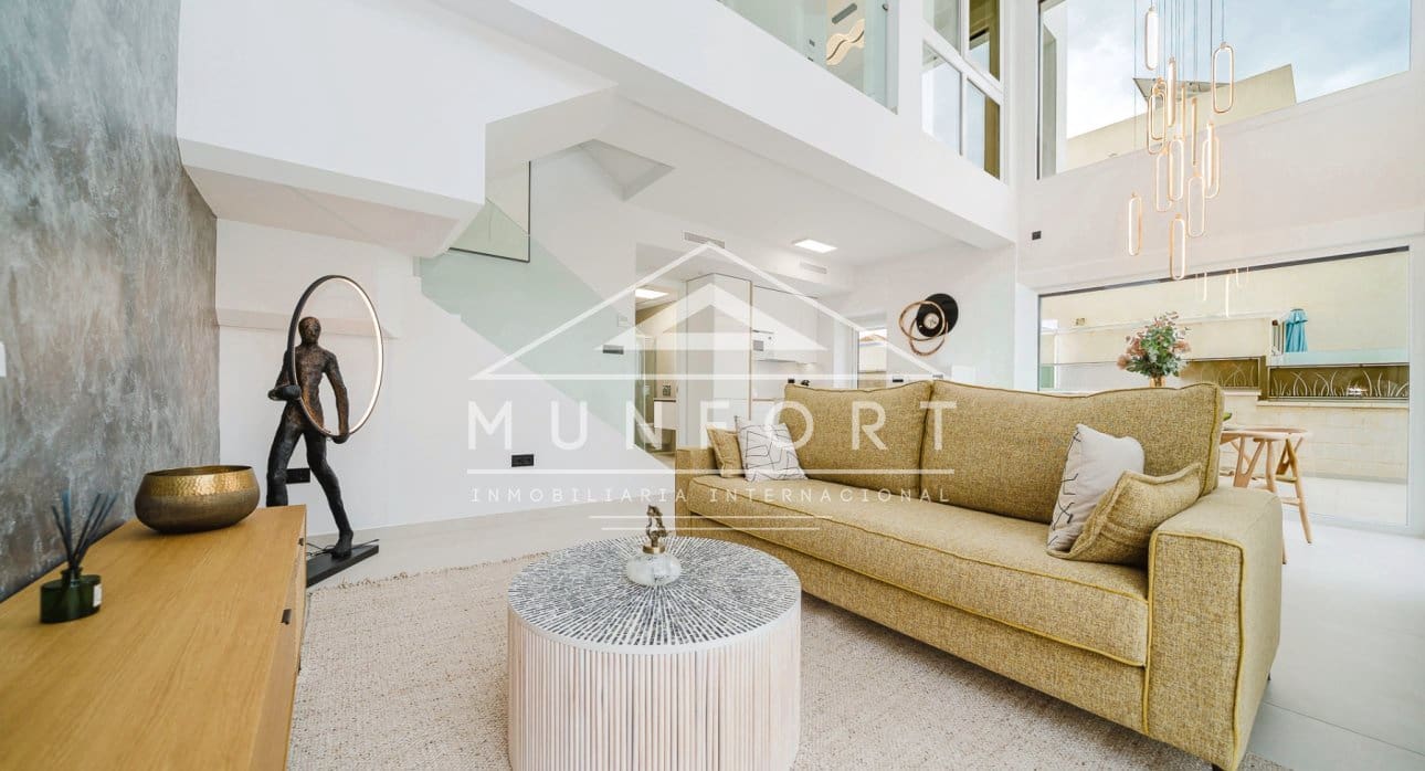 5 makuuhuone Huvila myytävänä paikassa Los Montesinos mukana uima-altaan - 780 000 € (Ref: 9348017)