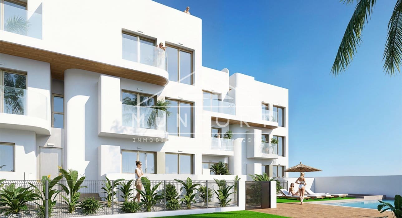 Ático de 3 habitaciones en Los Alcázares en venta con piscina - 419.900 € (Ref: 9349812)