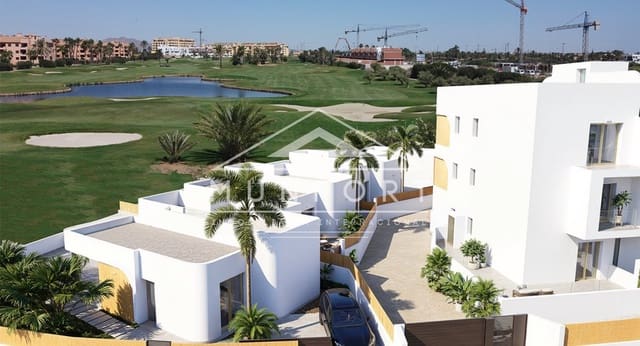 Ático de 3 habitaciones en Los Alcázares en venta con piscina - 419.900 € (Ref: 9349812)