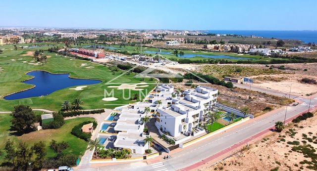 2 camera da letto Attico in vendita in Los Alcázares con piscina garage - 399.900 € (Rif: 9349812)