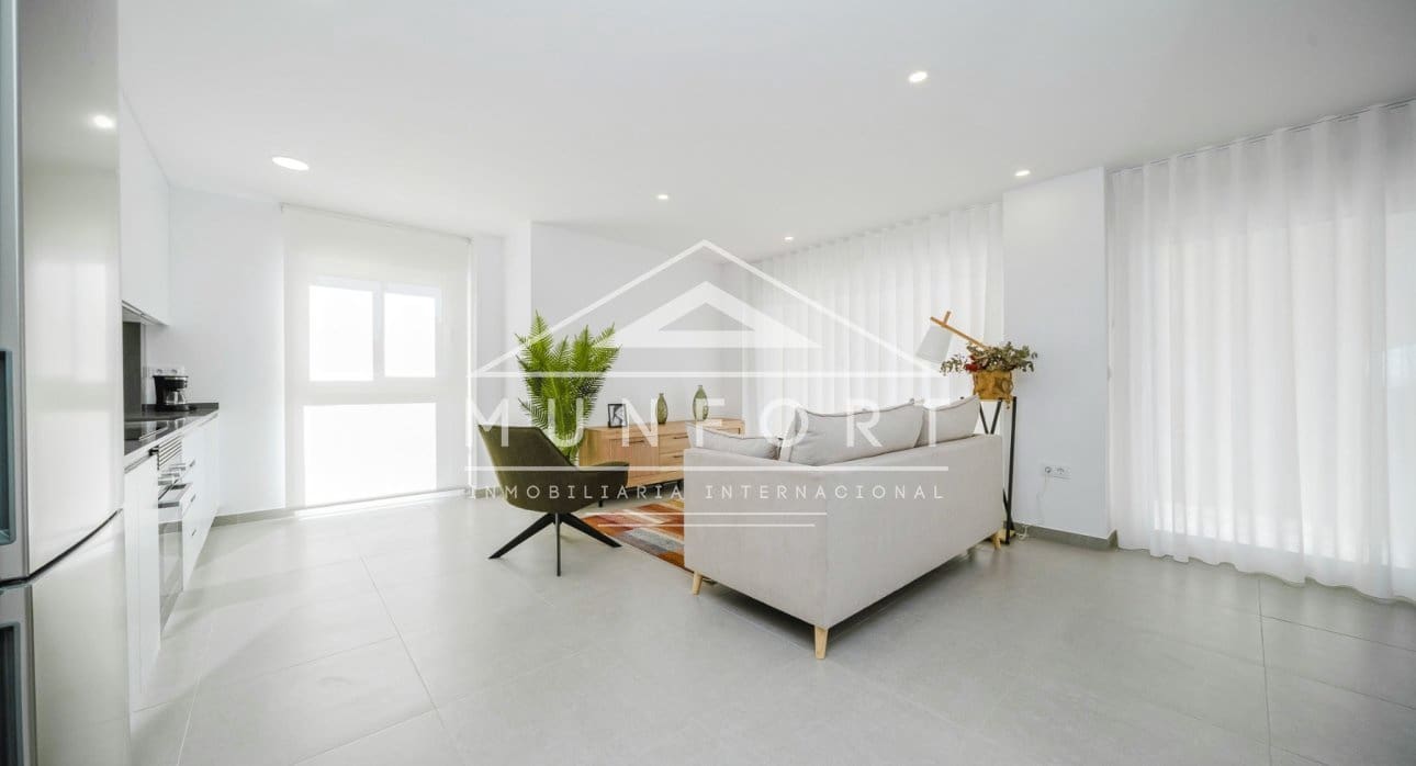 2 slaapkamer Appartement te koop in La Manga del Mar Menor met zwembad - € 213.259 (Ref: 9350045)