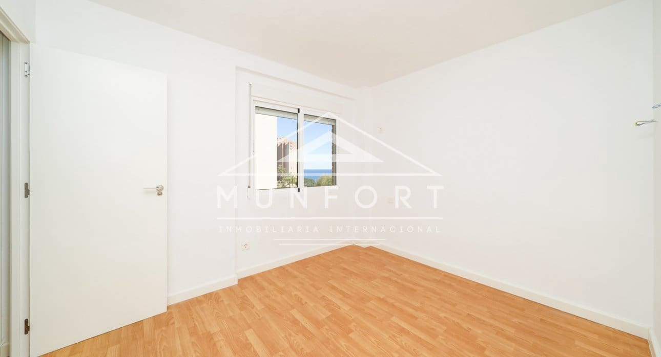 2 slaapkamer Appartement te koop in Dehesa de Campoamor met zwembad - € 275.000 (Ref: 9352840)