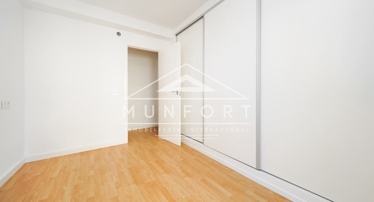 2 slaapkamer Appartement te koop in Dehesa de Campoamor met zwembad - € 275.000 (Ref: 9352840)