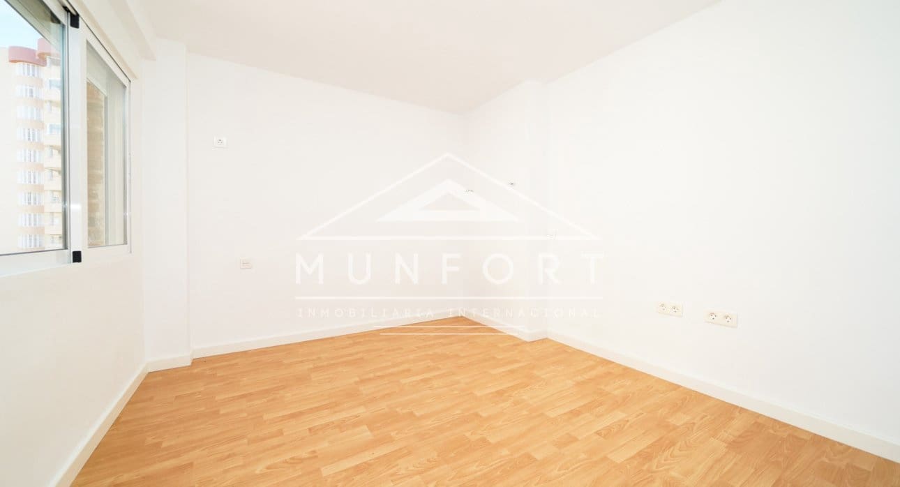 2 slaapkamer Appartement te koop in Dehesa de Campoamor met zwembad - € 275.000 (Ref: 9352840)