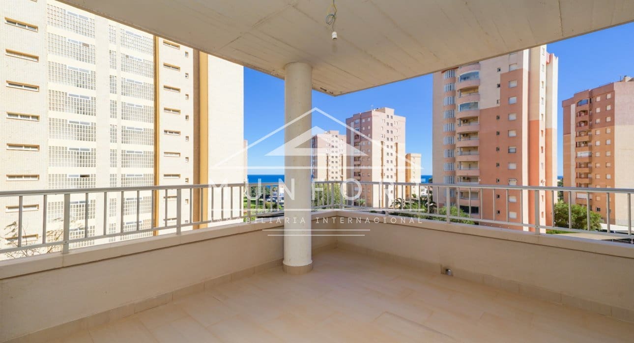 2 slaapkamer Appartement te koop in Dehesa de Campoamor met zwembad - € 275.000 (Ref: 9352840)