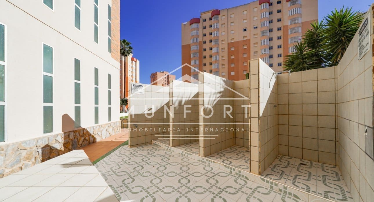 2 slaapkamer Appartement te koop in Dehesa de Campoamor met zwembad - € 275.000 (Ref: 9352840)