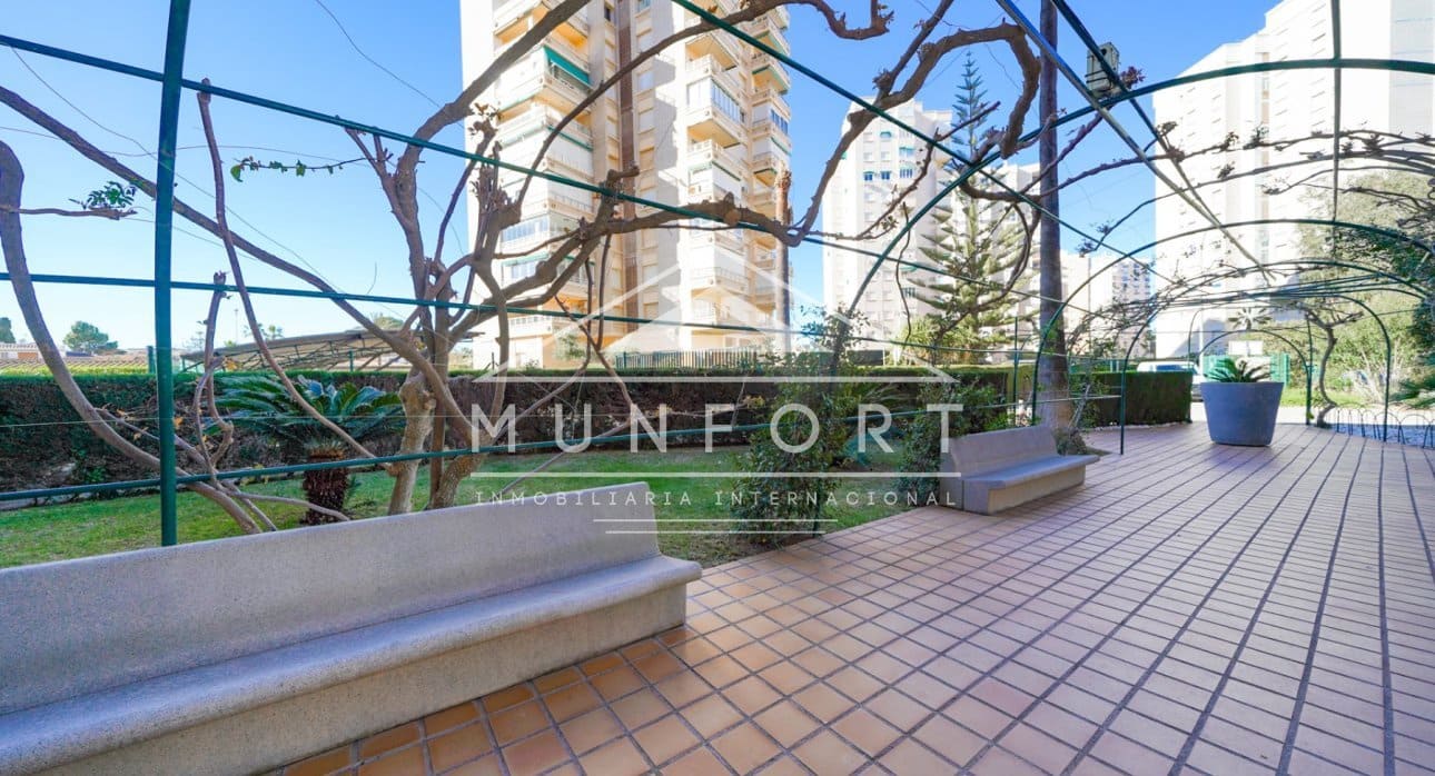 2 slaapkamer Appartement te koop in Dehesa de Campoamor met zwembad - € 275.000 (Ref: 9352840)