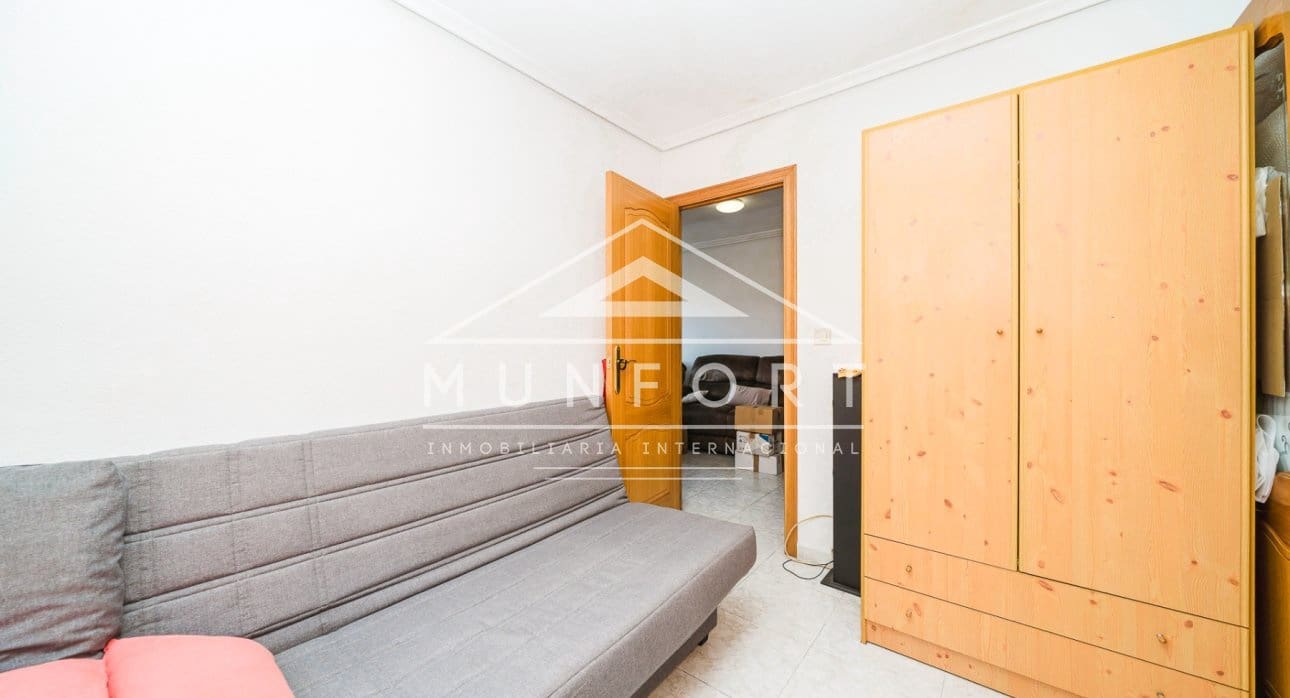 2 bedroom Apartment for sale in Torrevieja with pool - € 137,800 (Ref: 9352911)