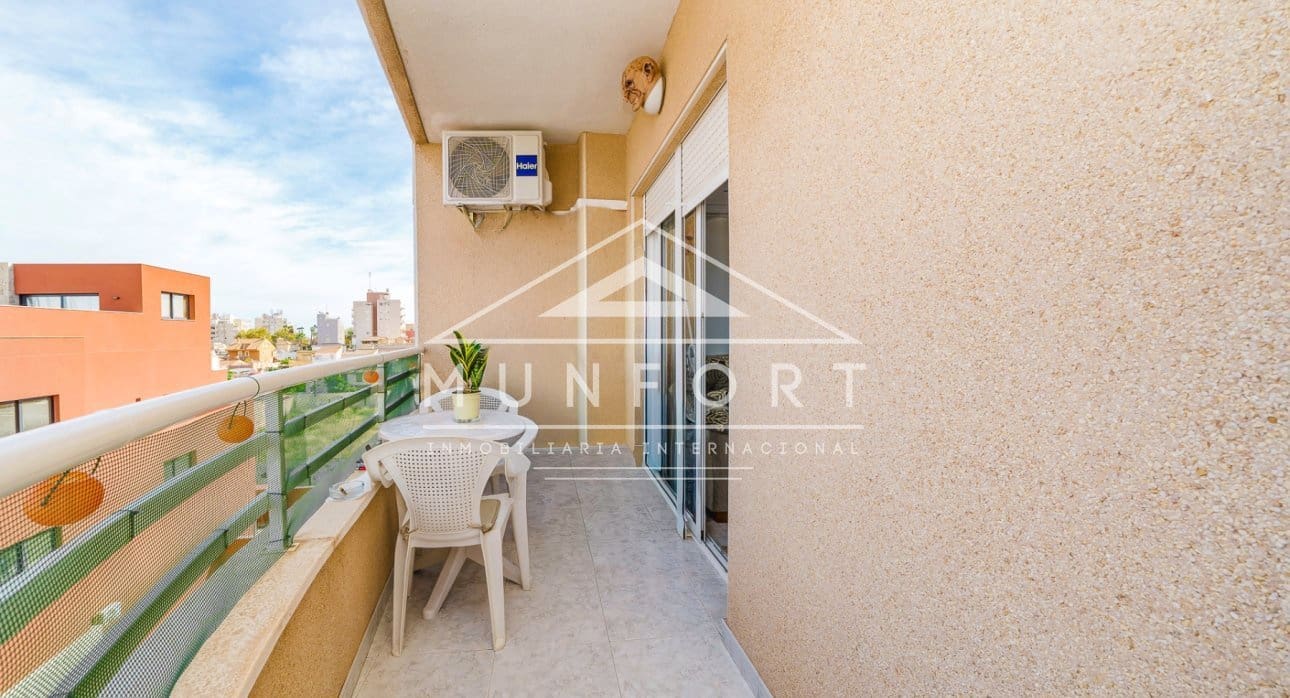 2 bedroom Apartment for sale in Torrevieja with pool - € 137,800 (Ref: 9352911)