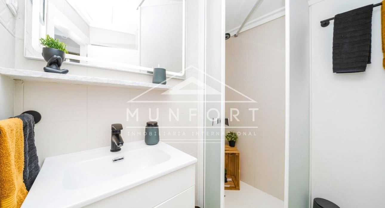 2 slaapkamer Appartement te koop in Torrevieja - € 126.000 (Ref: 9352913)