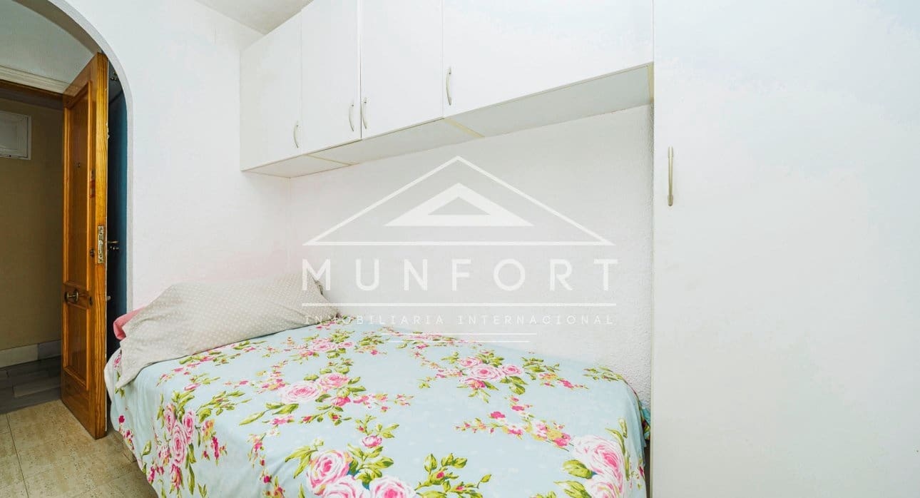 1 sypialnia Apartament na sprzedaż w Torrevieja z basenem - 95 000 € (Ref: 9352914)