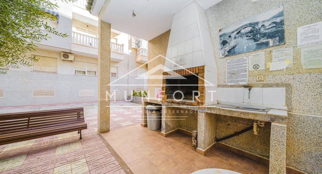 1 sypialnia Apartament na sprzedaż w Torrevieja z basenem - 95 000 € (Ref: 9352914)