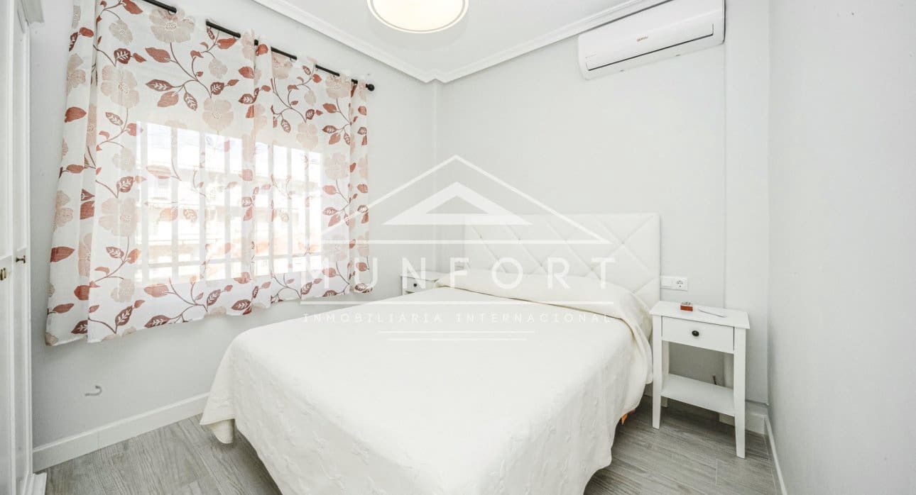 2 makuuhuone Huoneisto myytävänä paikassa Torre de la Horadada - 195 000 € (Ref: 9352915)