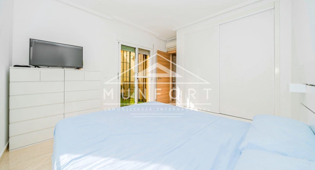 3 slaapkamer Halfvrijstaande villa te koop in Torre de la Horadada met zwembad - € 378.000 (Ref: 9352918)