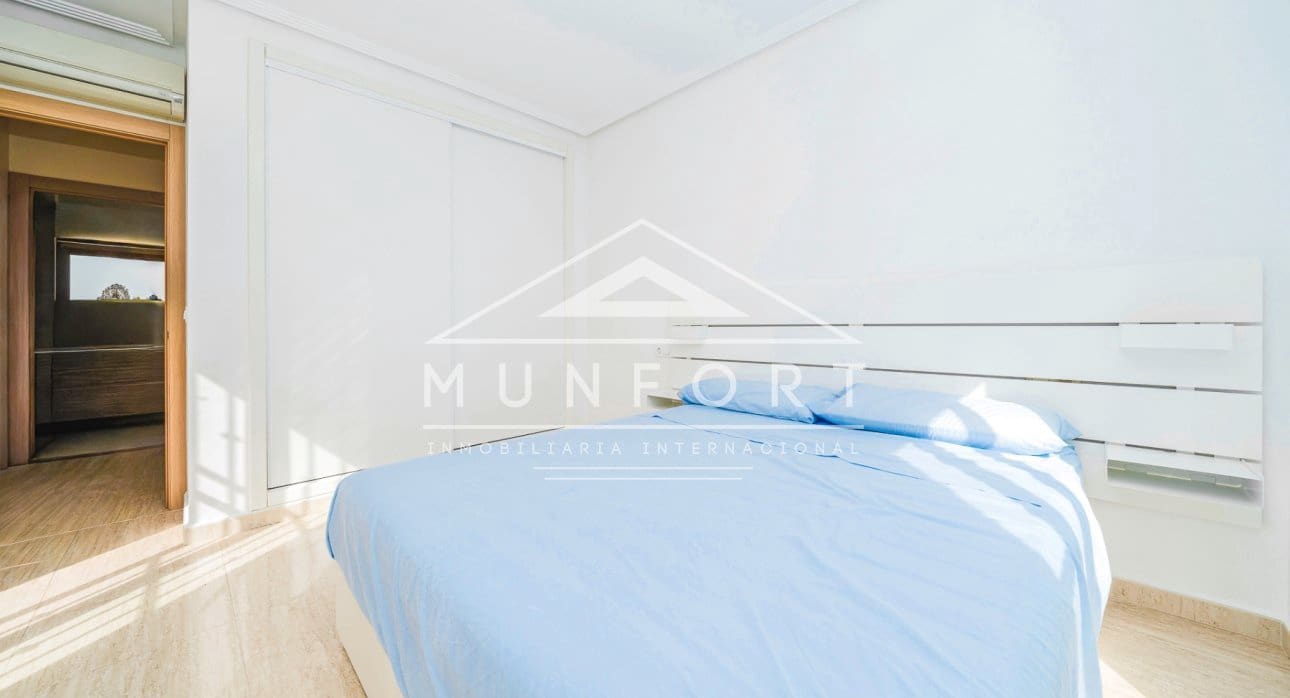 3 slaapkamer Halfvrijstaande villa te koop in Torre de la Horadada met zwembad - € 378.000 (Ref: 9352918)