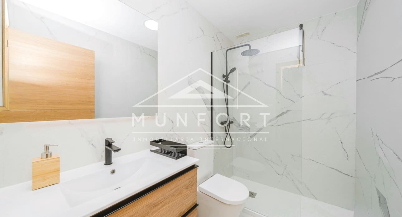 3 slaapkamer Halfvrijstaande villa te koop in Torre de la Horadada met zwembad - € 378.000 (Ref: 9352918)