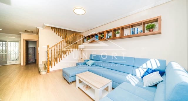 3 chambre Villa/Maison Semi-Mitoyenne à vendre à Torre de la Horadada, Pilar de la Horadada avec piscine - 378 000 € (Ref: 9352918)